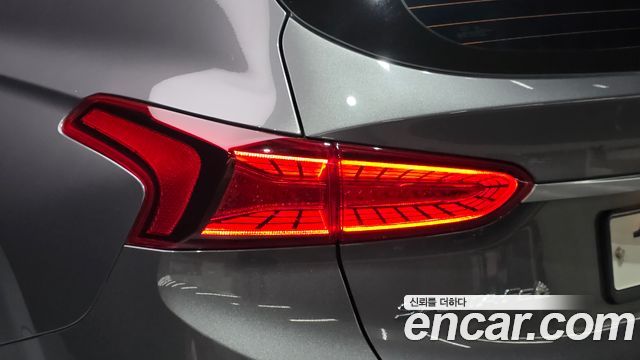 Hyundai Santafe 2019 — photo 9