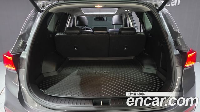 Hyundai Santafe 2019 — photo 27