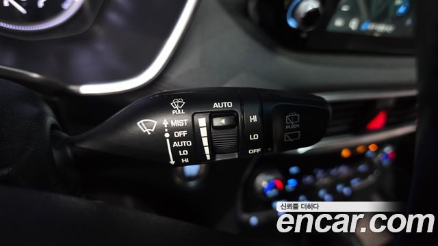 Hyundai Santafe 2019 — photo 29