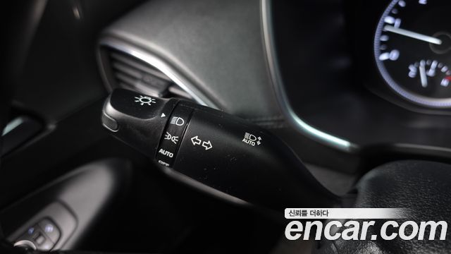 Hyundai Santafe 2019 — photo 31