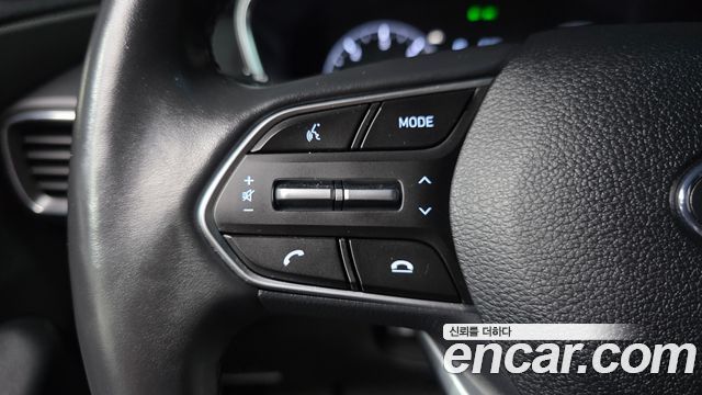 Hyundai Santafe 2019 — photo 33