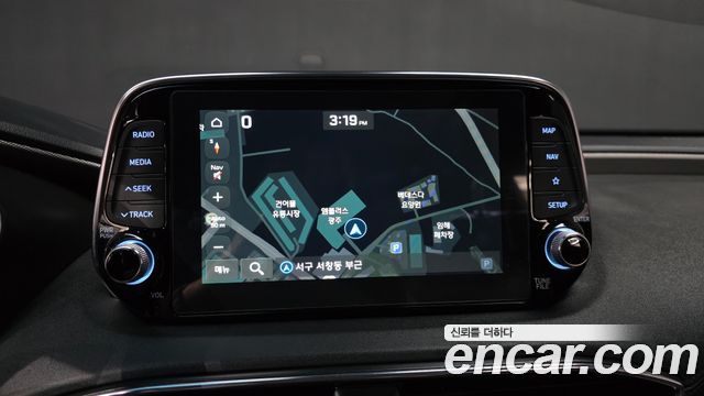 Hyundai Santafe 2019 — photo 34