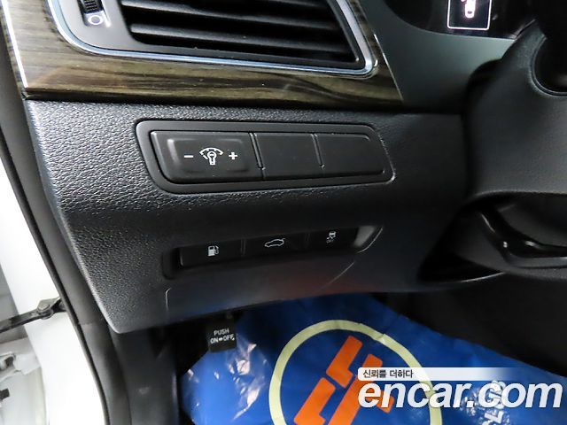 Hyundai Sonata 2016 — photo 13