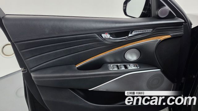 Kia K9 2023 — photo 14