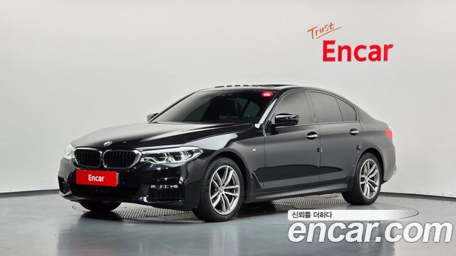 BMW 5-Series 2017 — photo 1