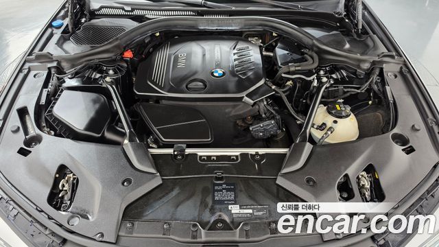 BMW 5-Series 2017 — photo 6
