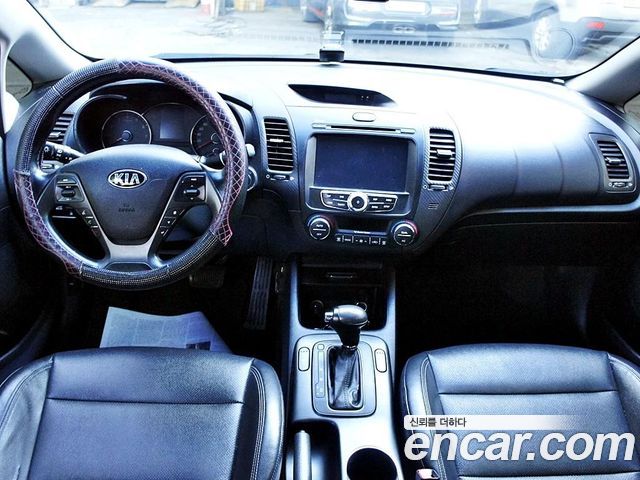 Kia K3 2013 — photo 7