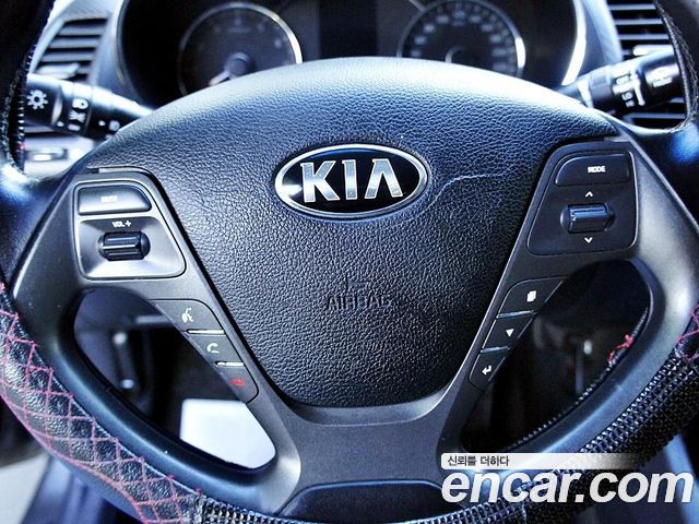 Kia K3 2013 — photo 8