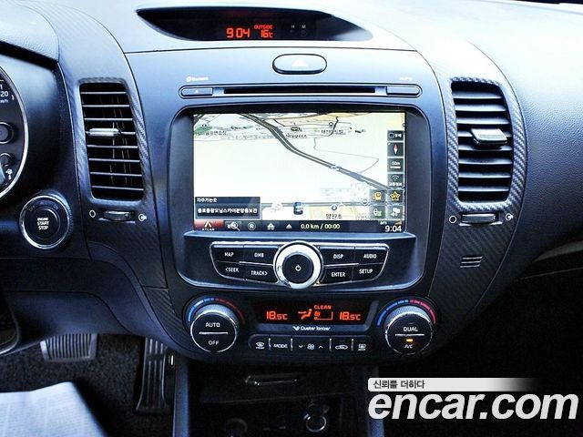 Kia K3 2013 — photo 10
