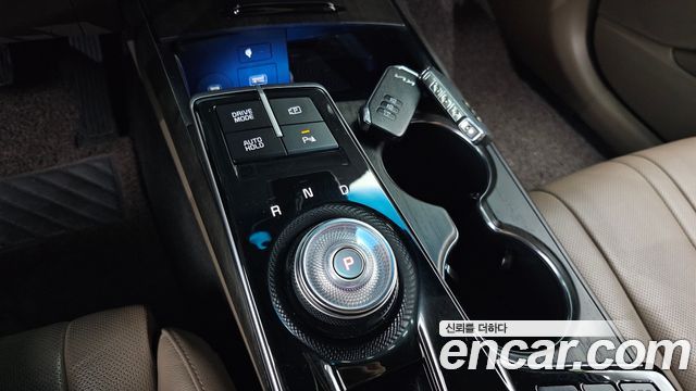 Kia K8 2023 — photo 12