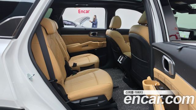Kia Sorento 2023 — photo 17