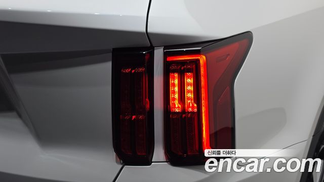 Kia Sorento 2023 — photo 9