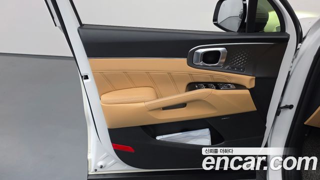 Kia Sorento 2023 — photo 14