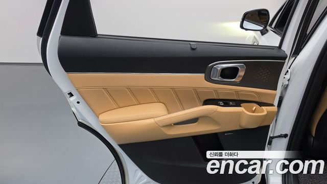Kia Sorento 2023 — photo 15