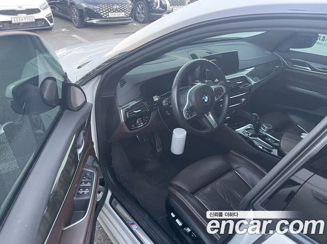 BMW Gran Turismo 2019 — photo 11