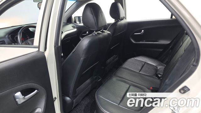 Kia morning 2013 — photo 16