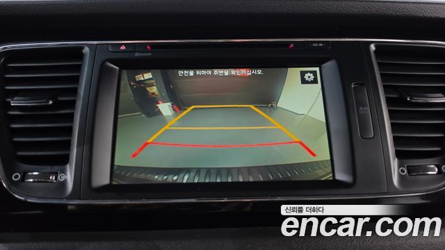 Kia Canival 2016 — photo 20