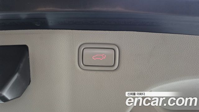 Kia Canival 2016 — photo 25