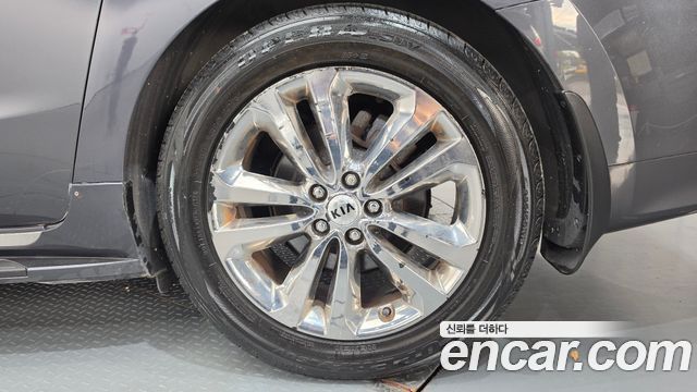 Kia Canival 2016 — photo 7