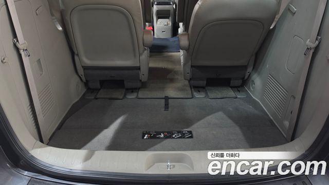 Kia Canival 2016 — photo 27