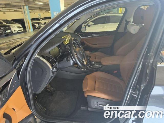 BMW X3 2018 — photo 2