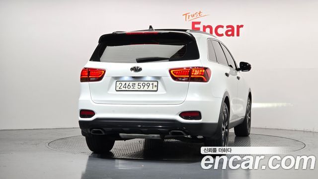 Kia Sorento 2018 — photo 4