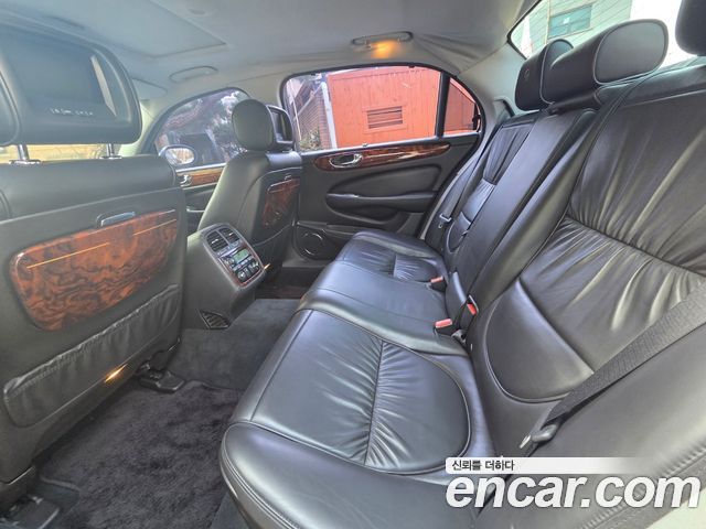 Jaguar Daimler 2007 — photo 11
