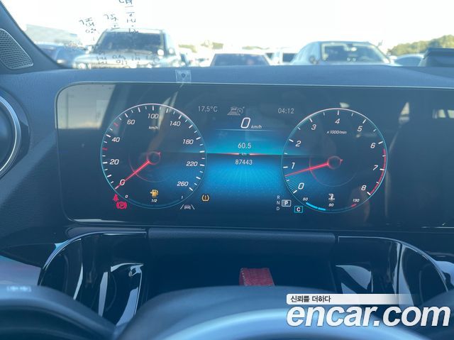 Mercedes-Benz GLA-Class 2021 — photo 7