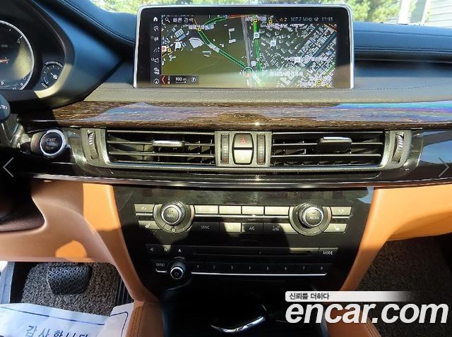 BMW X6 2018 — photo 11