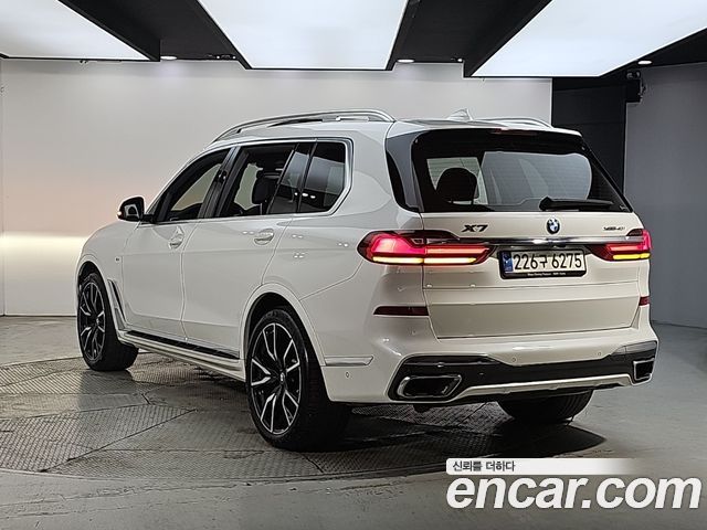 BMW X7 2021 — photo 3