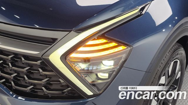 Kia Sportage 2022 — photo 8