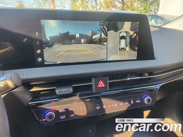 Kia EV6 2022 — photo 14