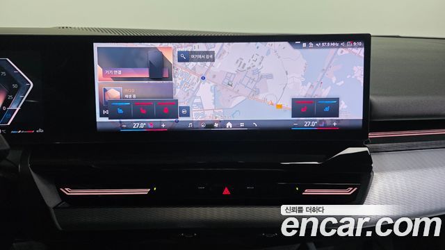 BMW 5-Series 2024 — photo 25