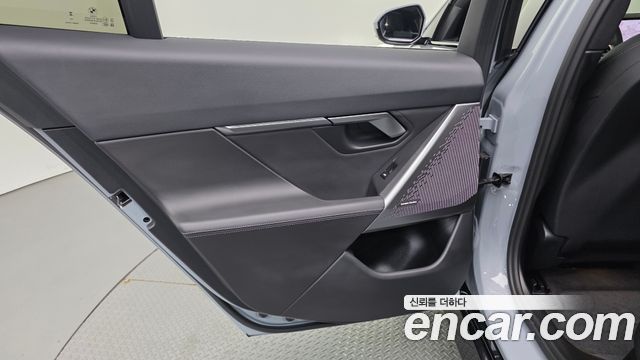 BMW 5-Series 2024 — photo 15