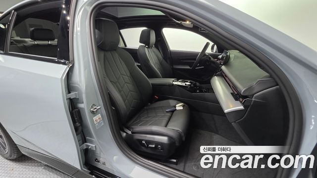 BMW 5-Series 2024 — photo 33