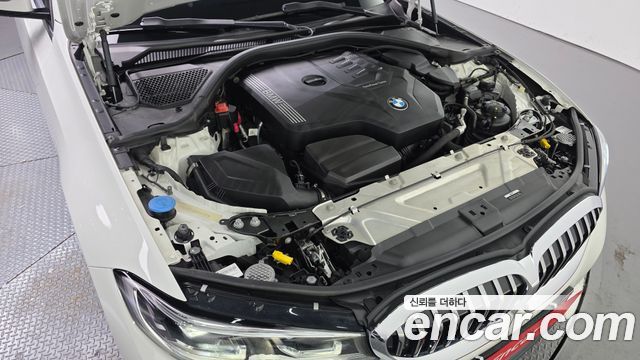 BMW 3-Series 2022 — photo 6