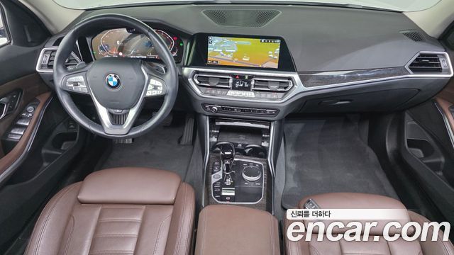 BMW 3-Series 2022 — photo 10