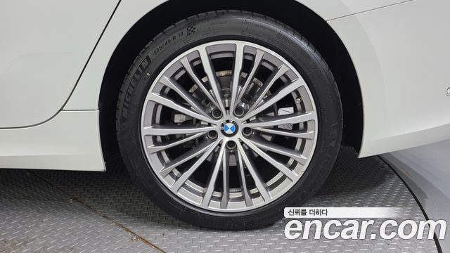 BMW 3-Series 2022 — photo 7