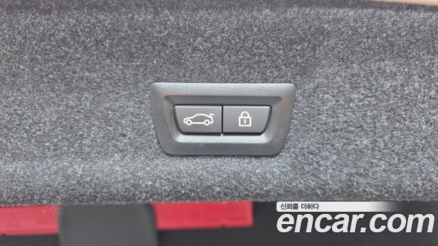 BMW 3-Series 2022 — photo 33