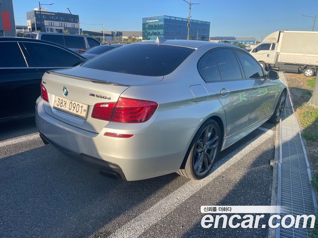 BMW 5-Series 2015 — photo 2