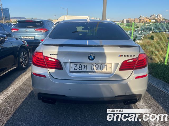 BMW 5-Series 2015 — photo 4