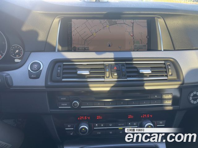 BMW 5-Series 2015 — photo 9