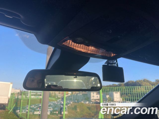 BMW 5-Series 2015 — photo 11