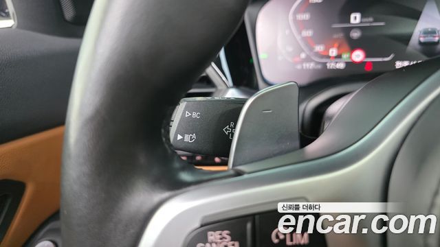 BMW 3-Series 2022 — photo 18