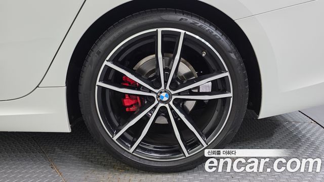 BMW 3-Series 2022 — photo 7
