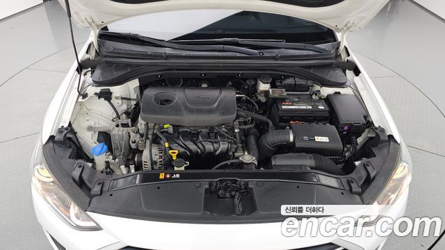 Hyundai AVANTE 2018 — photo 6