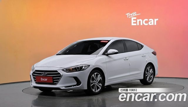 Hyundai AVANTE 2018 — photo 1