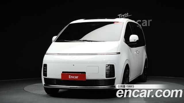 Hyundai Staria 2027 — photo 3