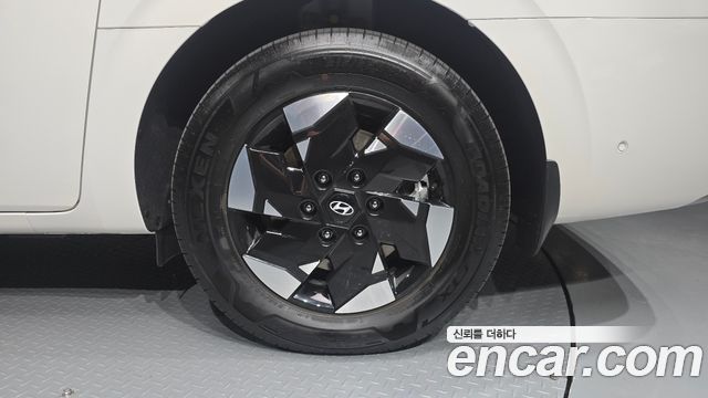Hyundai Staria 2027 — photo 7