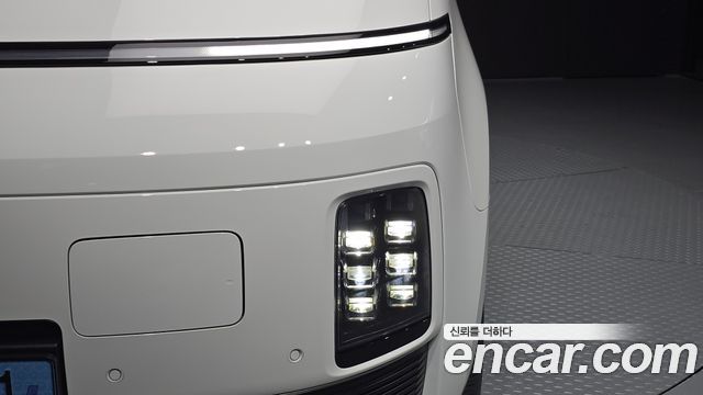 Hyundai Staria 2027 — photo 8
